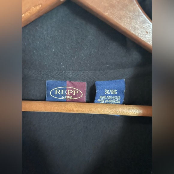 Vintage REPP Ltd. Dual Color Pullover Fleece - Picture 3 of 3